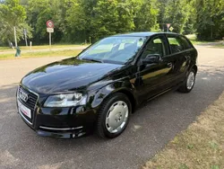 Brillantschwarz Gebraucht 2011 Audi A3 Sportback Attraction Limousine | 9.450 € (Fairer Preis)