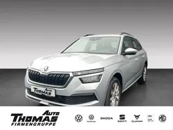 Brilliantsilber metallic Gebraucht 2022 Skoda Kamiq Tour SUV | 21.680 € (Fairer Preis)