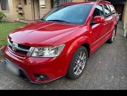 Rot Gebraucht 2012 Fiat Freemont SUV | 8.500 € (Fairer Preis)