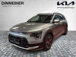 Grau (metallic) Gebraucht 2022 Kia Niro Spirit SUV | 28.879 € (Guter Preis)