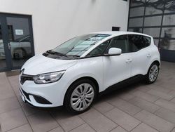 Weiß Gebraucht 2018 Renault Scénic IV Life Van / Kleinbus | 10.900 € (Superpreis)