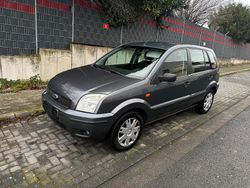 Grau Gebraucht 2004 Ford Fusion Limousine | 1.550 € (Fairer Preis)