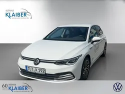 Weiß Gebraucht 2022 VW Golf VIII Style | 24.990 € (Guter Preis)