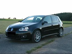 Schwarz Gebraucht 2007 VW Golf V Edition Limousine | 8.000 €