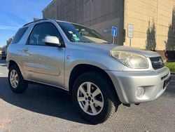 Silber Gebraucht 2004 Toyota RAV4 SUV | 3.299 € (Fairer Preis)