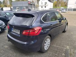 Blau Gebraucht 2015 BMW 218 Active Tourer Van / Kleinbus | 9.300 €