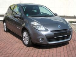 Grau Gebraucht 2009 Renault Clio III Dynamique Limousine | 3.499 € (Fairer Preis)