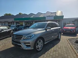 Palladiumsilber Gebraucht 2013 Mercedes ML250 AMG SUV | 19.890 € (Fairer Preis)