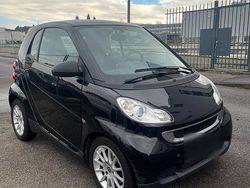 Schwarz Gebraucht 2011 Smart ForTwo Coupé Coupé | 3.200 € (Fairer Preis)