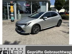 Silber Gebraucht 2024 Toyota Corolla Team Limousine | 26.760 € (Fairer Preis)