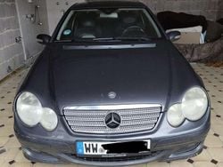 Grau Gebraucht 2007 Mercedes CL180 Coupé | 990 €