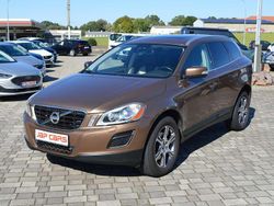 Terra bronze / metallic Gebraucht 2012 Volvo XC60 Summum SUV | 11.990 € (Fairer Preis)