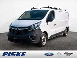 Weiss / casablanca weiss Gebraucht 2018 Opel Vivaro Van | 15.850 € (Etwas zu teuer)