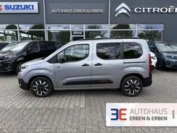 Grau Neu 2025 Citroën Berlingo XTR Van / Kleinbus | 36.990 €