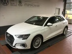 Weiss Gebraucht 2021 Audi A3 Sportback e-tron Advanced Limousine | 22.907 € (Guter Preis)