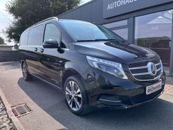 Obsidianschwarz Gebraucht 2017 Mercedes V220 Edition Van / Kleinbus | 45.690 € (Teuer)