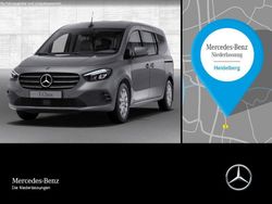 Grau Gebraucht 2025 Mercedes 180 Progressive Limousine | 37.990 €