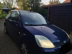 Blau Gebraucht 2005 Ford Fiesta Kleinwagen | 1.200 €