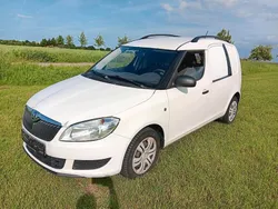 Weiß Gebraucht 2013 Skoda Roomster Abholung | 1.899 € (Fairer Preis)