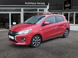Rot Neu 2025 Mitsubishi Space Star Select+ Limousine | 15.990 €