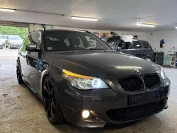 Grau Gebraucht 2009 BMW 530 M Sport Kombi | 7.800 € (Fairer Preis)