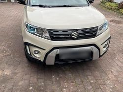 Beige Gebraucht 2015 Suzuki Vitara Comfort+ SUV | 13.000 € (Fairer Preis)