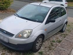 Silber Gebraucht 2006 Ford Fiesta Kleinwagen | 1.400 € (Fairer Preis)