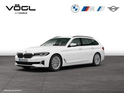 Weiß Gebraucht 2022 BMW 530 Performance Kombi | 42.590 € (Etwas zu teuer)