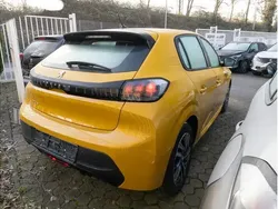 Gelb Neu 2024 Peugeot 208 Active Kleinwagen | 16.750 € (Superpreis)