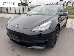 Schwarz Gebraucht 2023 Tesla Model 3 Performance Limousine | 32.950 € (Guter Preis)