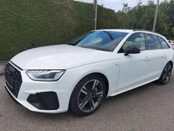 Weiß Gebraucht 2020 Audi A4 S-Line Kombi | 19.580 €