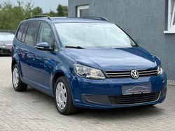 Blau Gebraucht 2012 VW Touran Comfortline Van / Kleinbus | 4.999 € (Fairer Preis)