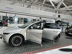 Silber Gebraucht 2022 Hyundai Ioniq 5 SUV | 33.800 € (Fairer Preis)