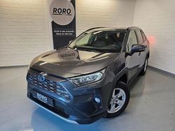 Grau Gebraucht 2021 Toyota RAV4 Hybrid SUV | 31.350 € (Fairer Preis)