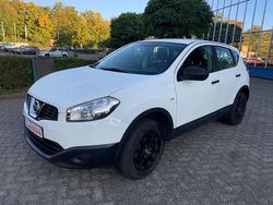 Weiß Gebraucht 2011 Nissan Qashqai Visia SUV | 4.699 € (Guter Preis)