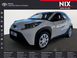 Schneeweiß Gebraucht 2024 Toyota Aygo Business Edition Kleinwagen | 16.790 € (Fairer Preis)