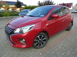 Rot Gebraucht 2021 Mitsubishi Space Star Limousine | 11.490 € (Fairer Preis)