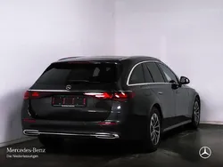 Grau Gebraucht 2024 Mercedes E220 Advanced Limousine | 45.990 € (Superpreis)