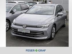 Mondsteingrau Gebraucht 2024 VW Golf VIII Style Limousine | 29.611 € (Fairer Preis)