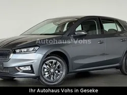 Grau Neu 2025 Skoda Fabia Limousine | 20.970 € (Etwas zu teuer)