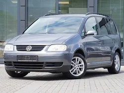 Platinum grey metallic Gebraucht 2006 VW Touran Trendline Van / Kleinbus | 2.990 € (Fairer Preis)