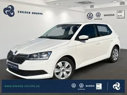 Weiß Gebraucht 2021 Skoda Fabia Active Limousine | 13.599 € (Fairer Preis)