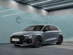 Grau Gebraucht 2024 Audi RS3 Sportback Sport Kleinwagen | 63.090 €