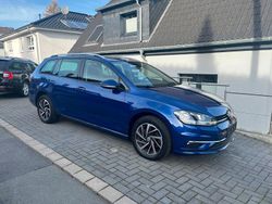 Blau Gebraucht 2018 VW Golf VII Join Kombi | 13.590 € (Fairer Preis)