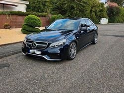 Blau Gebraucht 2014 Mercedes E63 AMG AMG Limousine | 26.800 €