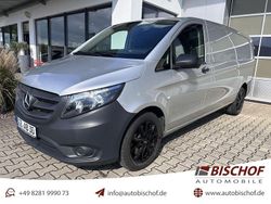 Brillantsilber metallic Gebraucht 2021 Mercedes Vito Van / Kleinbus | 27.950 € (Guter Preis)