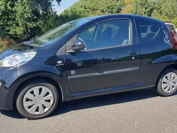 Schwarz Gebraucht 2012 Peugeot 107 Envy Kleinwagen | 3.790 € (Fairer Preis)