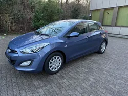 Blau Gebraucht 2014 Hyundai i30 Classic Limousine | 7.990 € (Fairer Preis)