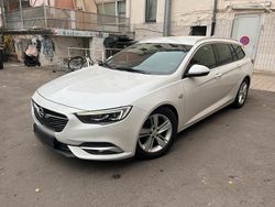 Weiß Gebraucht 2018 Opel Insignia Kombi | 8.999 € (Fairer Preis)