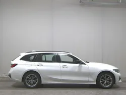 Alpinweiss iii Gebraucht 2021 BMW 318 Sport Line Kombi | 22.980 € (Fairer Preis)